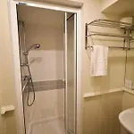 Red Lion אורחן 4*