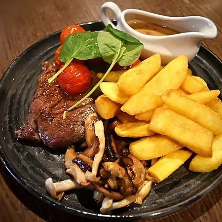 Red Lion 4*
