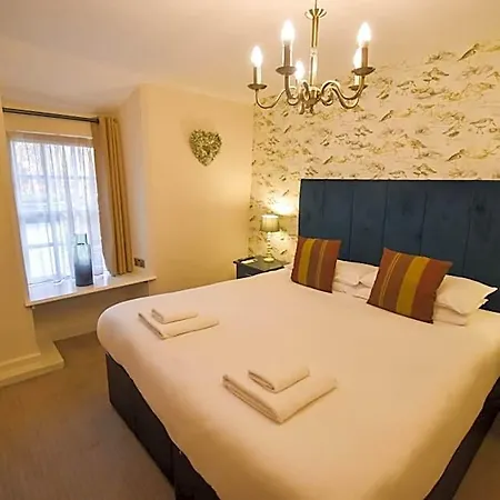 Red Lion 4*