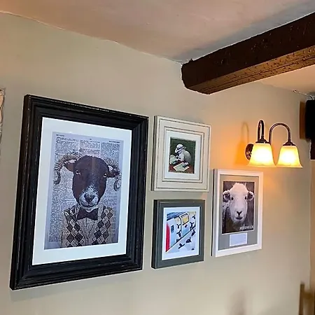 Red Lion Mini-hôtel 4*