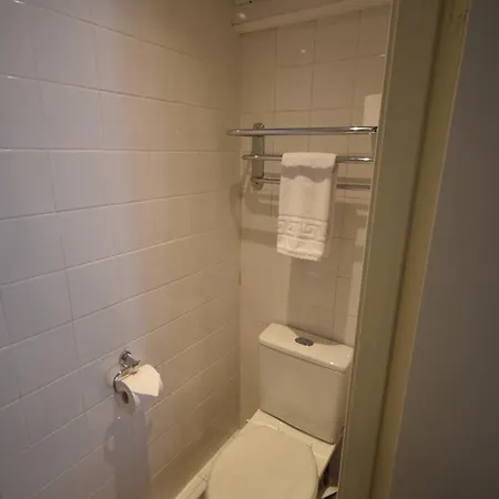 Han/Misafirhane Red Lion 4*