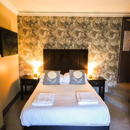 Red Lion Inn 4*