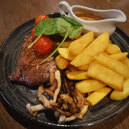 Red Lion 4* Хоуксхед